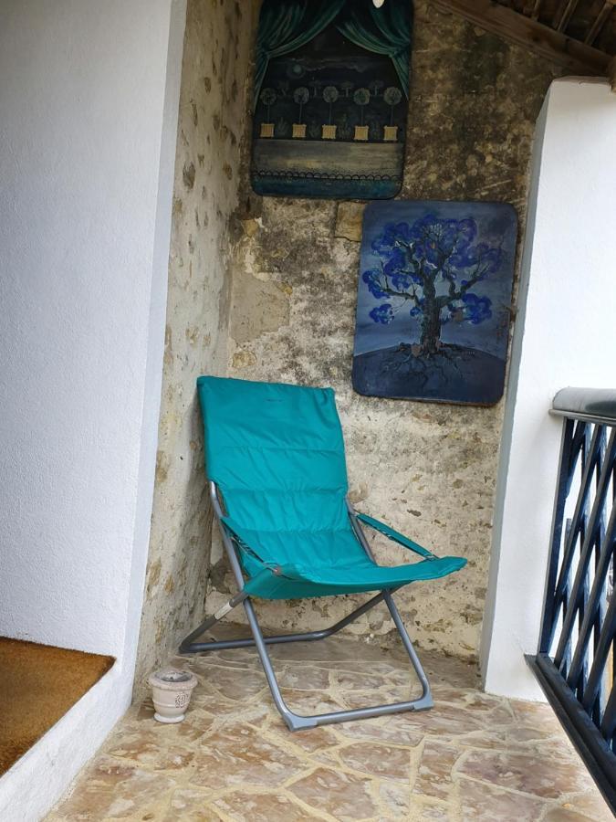 Les Glycines Bed & Breakfast Ury Exterior foto