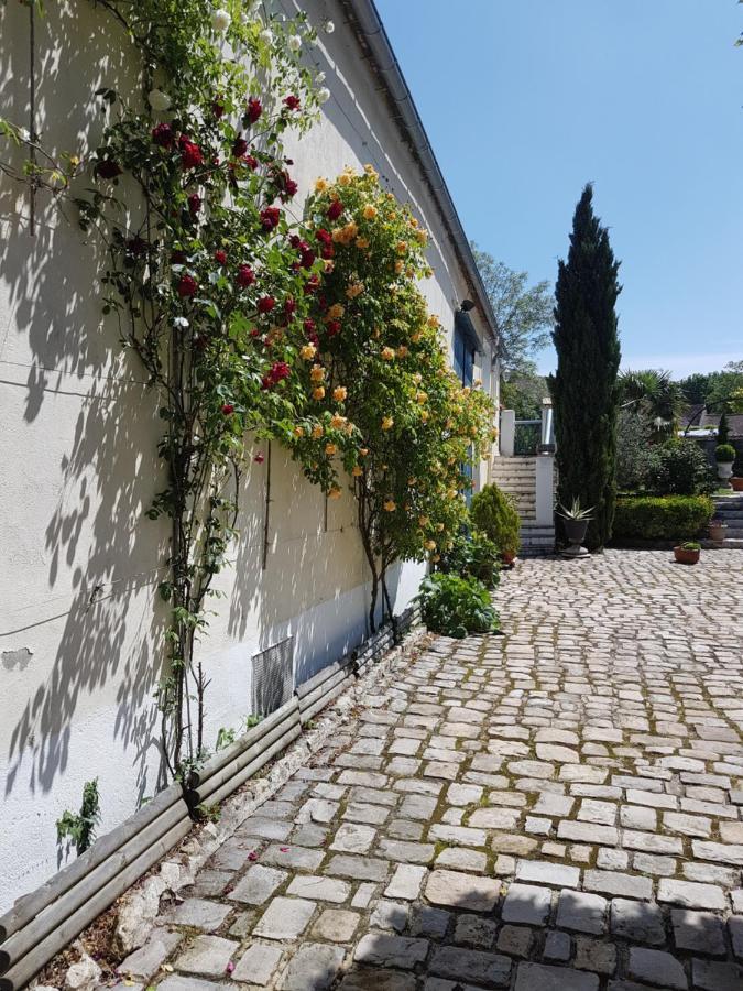 Les Glycines Bed & Breakfast Ury Exterior foto