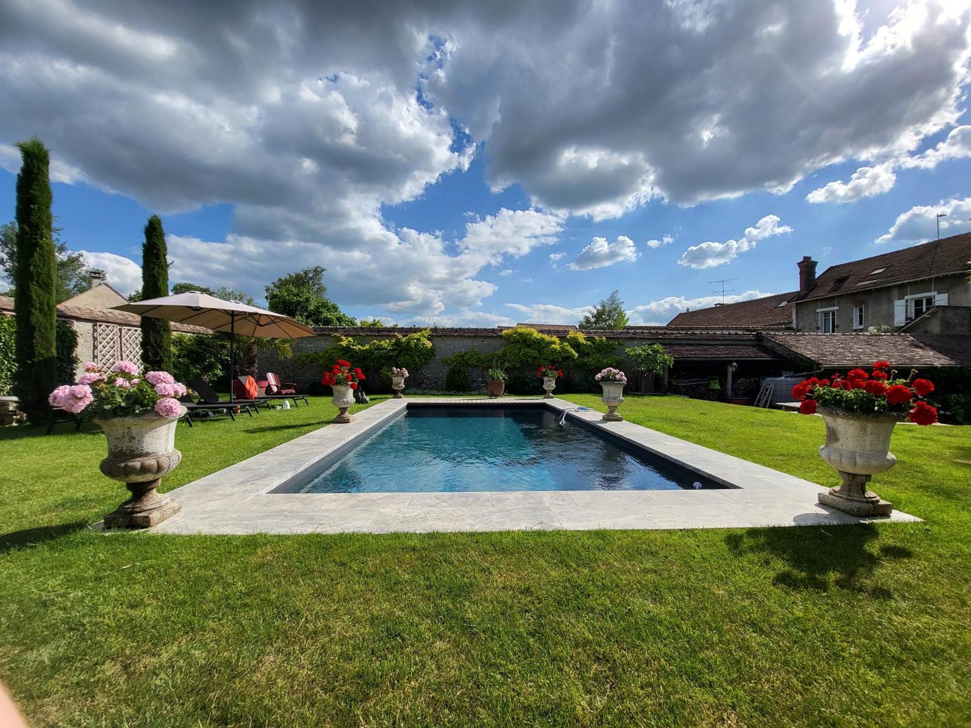 Les Glycines Bed & Breakfast Ury Exterior foto