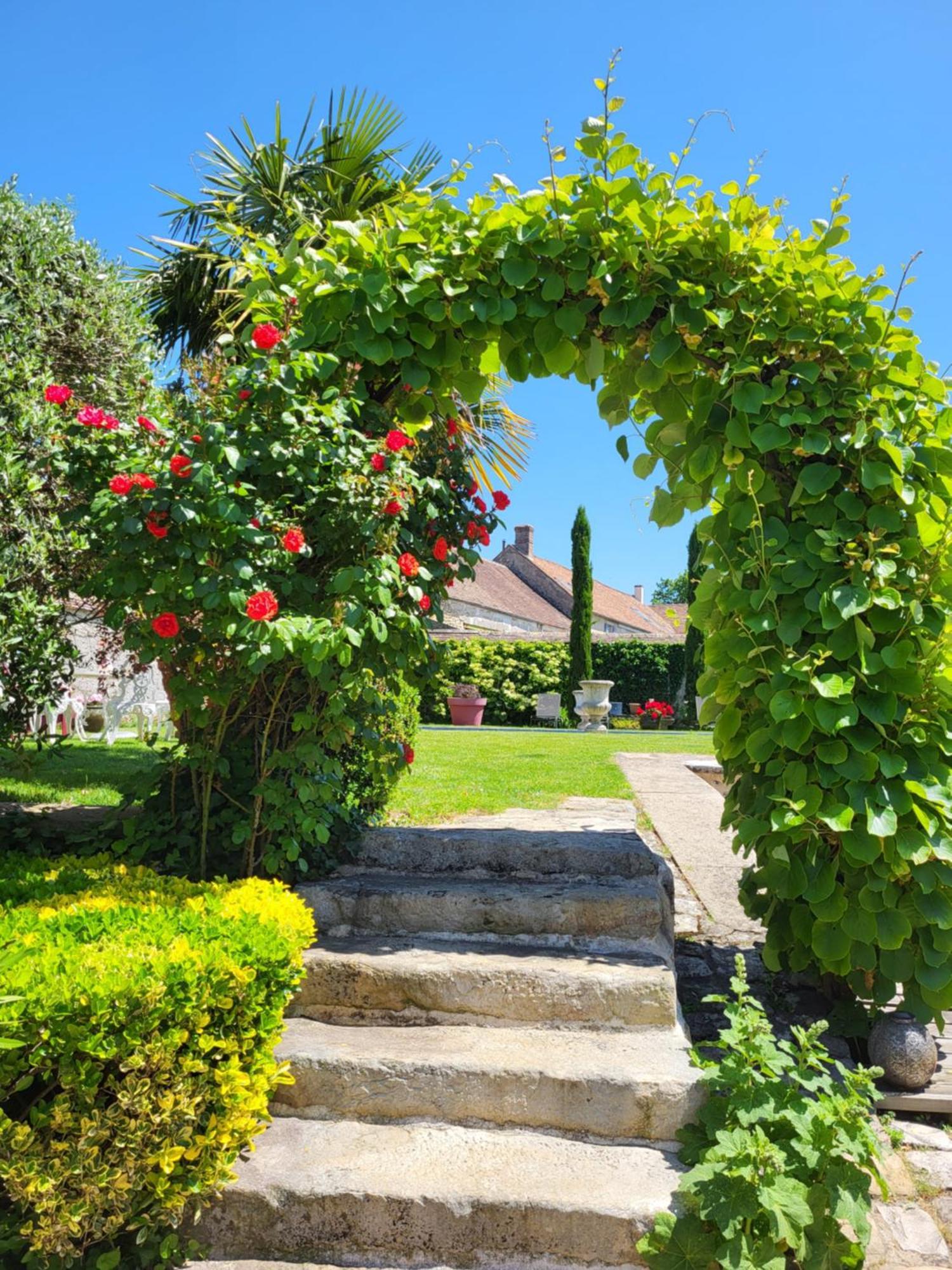 Les Glycines Bed & Breakfast Ury Exterior foto